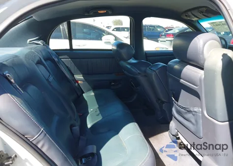 1998 Buick Park Avenue z USA, uszkodzony, nr VIN 1G4CW52KXW4639815